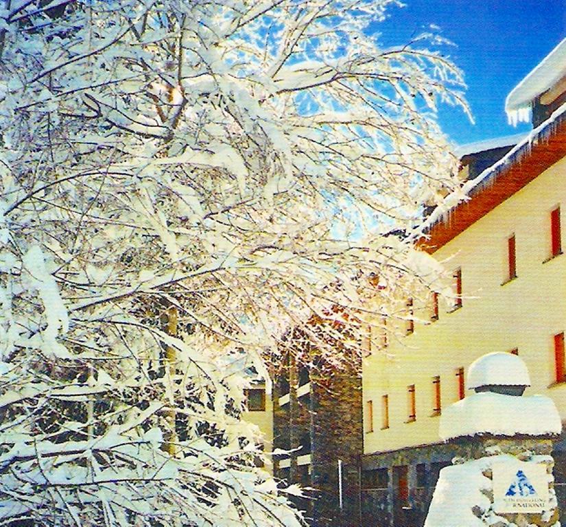 Alberg La Molina Xanascat Exterior foto